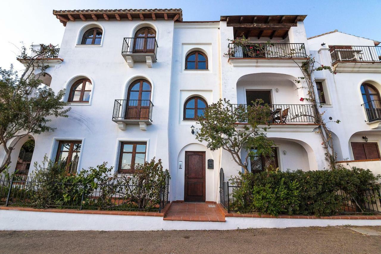 Casa Anna Villa Santa Maria Navarrese Eksteriør bilde
